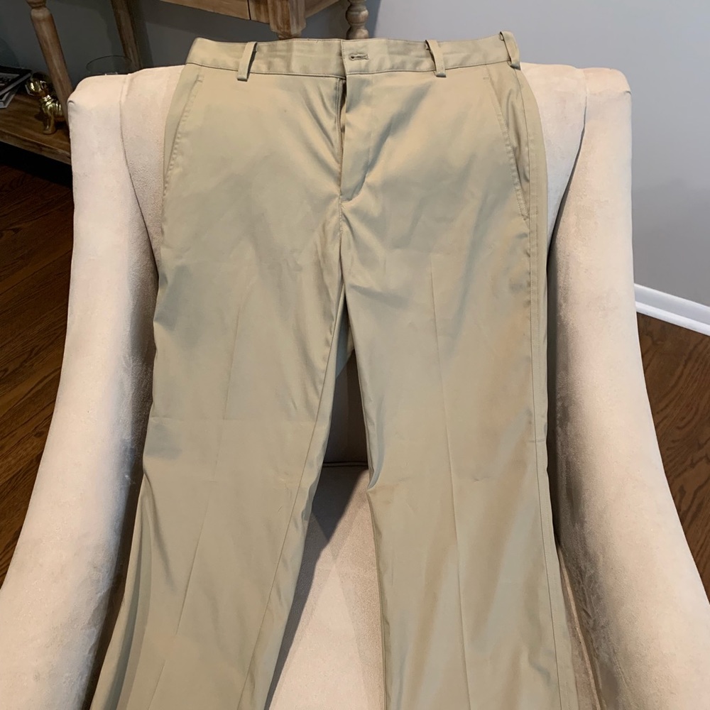 Nike Dri-fit golf pants, khaki